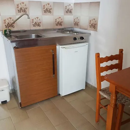 Lägenhet Family Run 2 Bed Studio Apartment 4